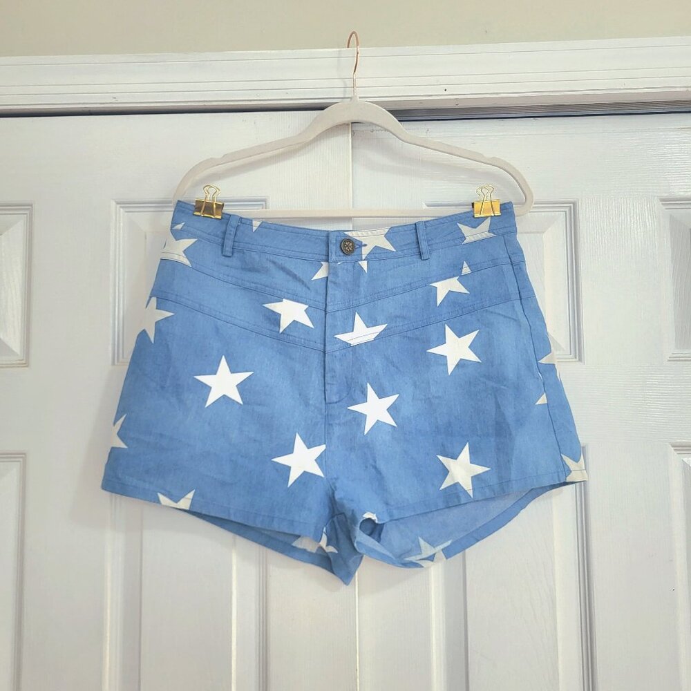NWOT Bright & Beautiful High Waist Hot Pants Shorts Star Print Size Large
